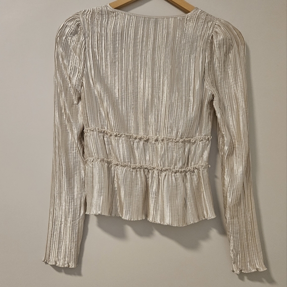 & other stories please wrap top in shiny off white, US 4 - Picture 2 of 6